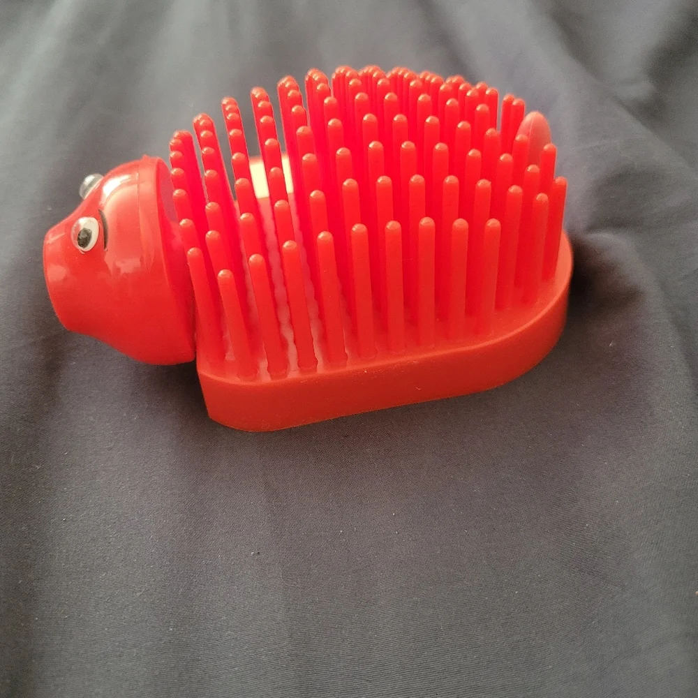 Vintage Hedgehog Porcupine Desk Pal Pencil Sharpener Note Holder Caddy RARE! Red